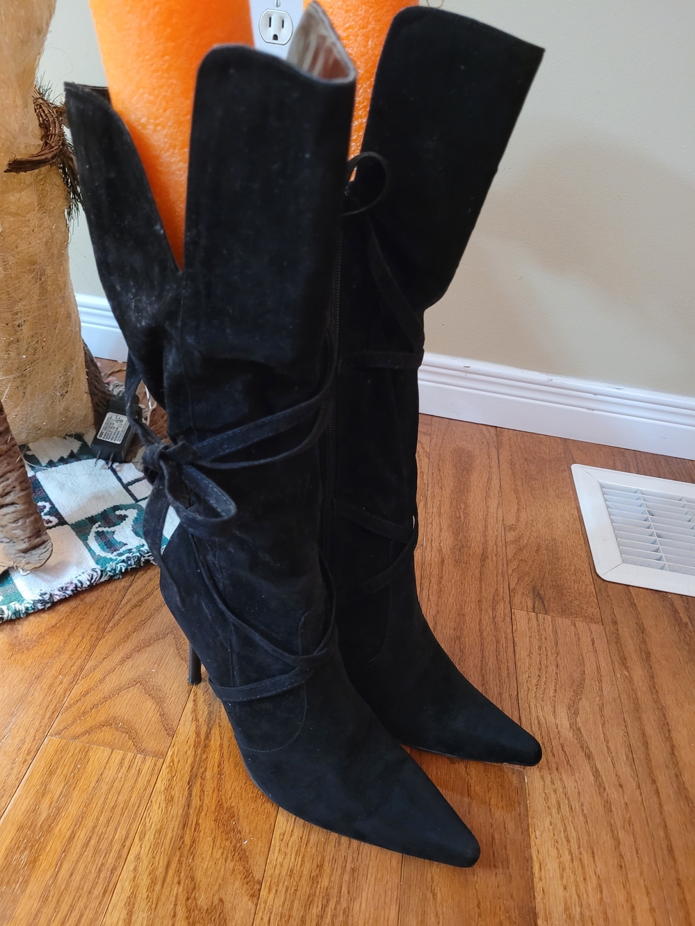 le chateau Black Suede Pointed Knee-High Tie-Accent Stiletto Boots